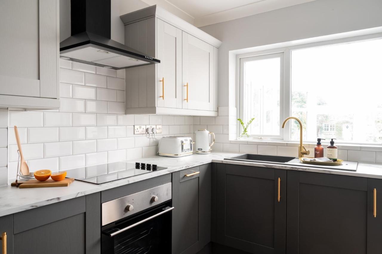 Large Luxury Solihull House - The Residence - Close To Nec - Sleeps 9 Exterior foto